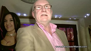 hd крошка с 60летним мужчиной на вечеринке свингеров radlett sex