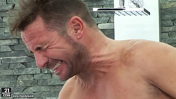 hd 西洋男女836david 忍住射精叫聲的表情 sex