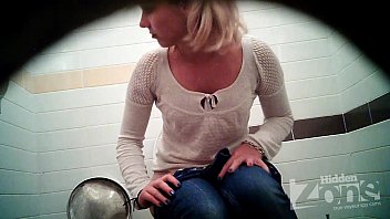 hd vidéo de voyeur réussie des toilettes vue des deux caméras sex