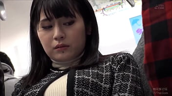 hd 電車の中で sex