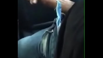hd 私はユーバーで自慰行為をし運転手は私を見て興奮します sex
