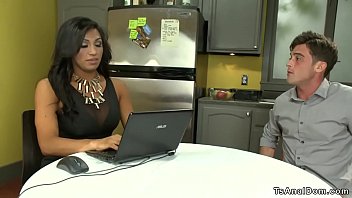 hd cara com travesti transa com a namorada sex