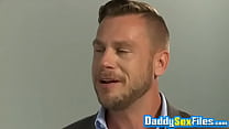 hd здоровенные папочки hans berlin и rocco steele трахаются в анал в тройничке sex