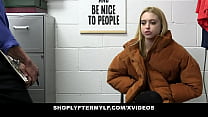 hd горячие крошкиблондинки хлоя черри и мачеха алия лав пойманы на краже в магазине sex
