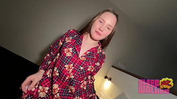 hd сводная дочь не заправила кровать и мне пришлось её трахать sex