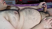 hd волосатый толстяк сквиртует много спермы sex