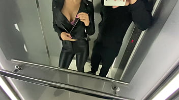 hd みでぃ flash in public elevetor and cum in pussy sex