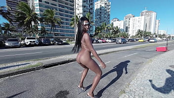 hd mambos carnaval 2024 brésil une fille sexy marche presque nue dans la rue puis va baiser dans une orgie gangbang sex