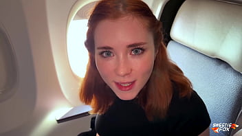 hd あなたも飛行機の隣の席の見知らぬ人とセックスすることを夢見たことがありますか sex