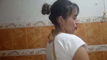 hd из перу это прелесть моя шлюха говорит что она из народа и для народа поэтому она готовит танцует для меня и sex